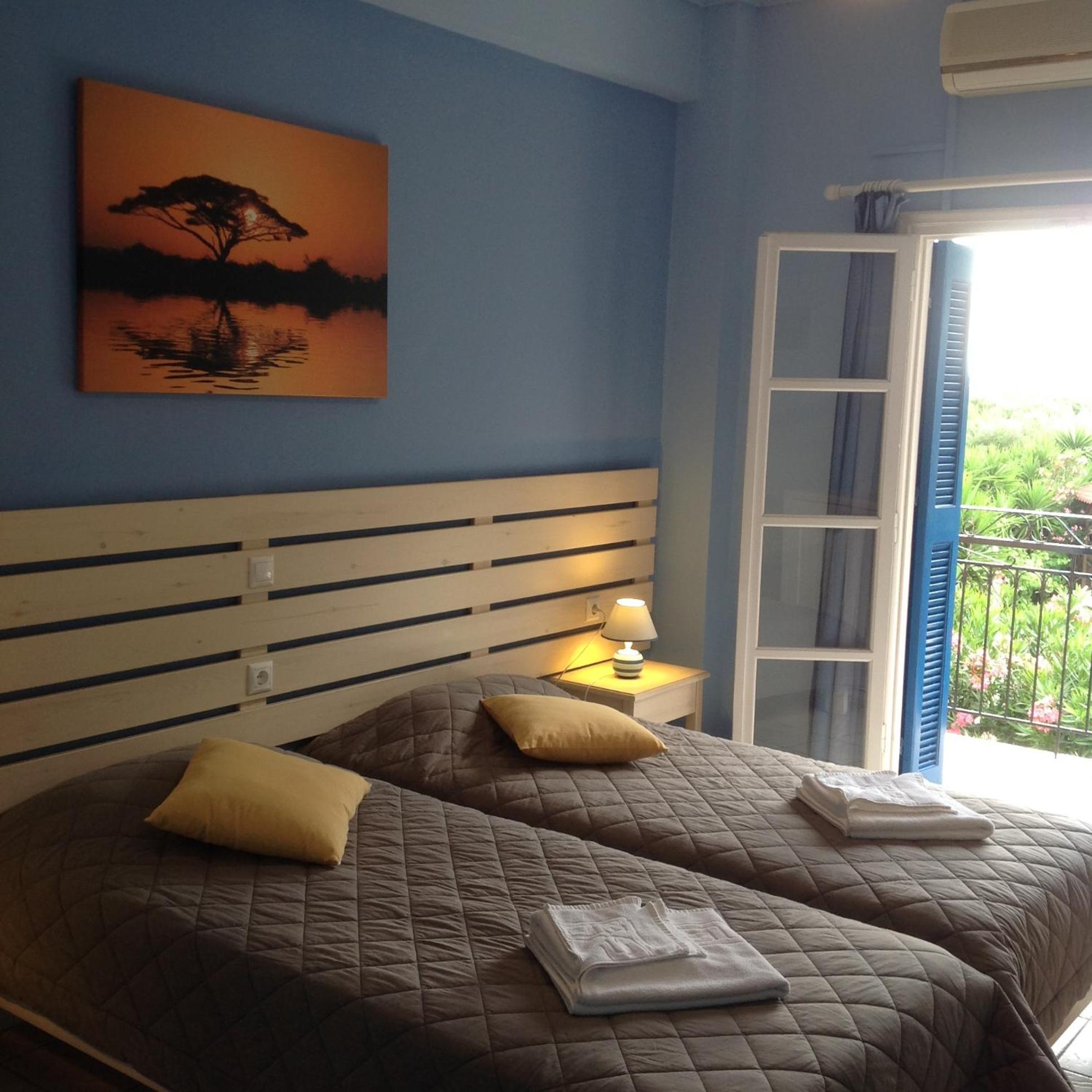 Hotel Nostos Frikes Ruang foto