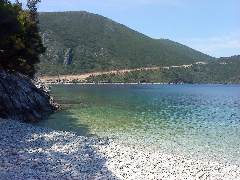 Hotel Nostos Frikes Bagian luar foto